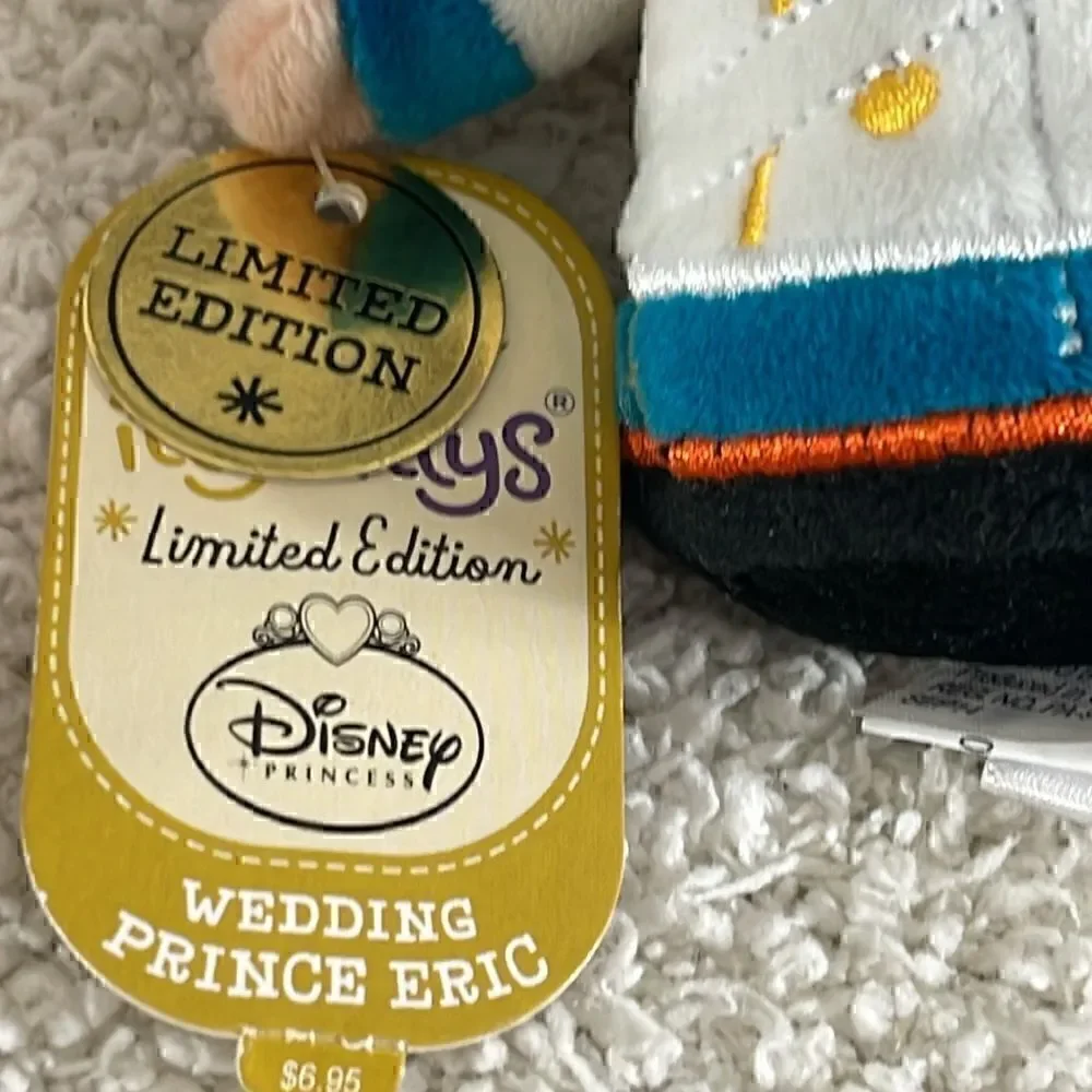 Hallmark Itty Bittys Disney Preince Eric Rapunzel & Cruella De Vil New Set Of 3‎
